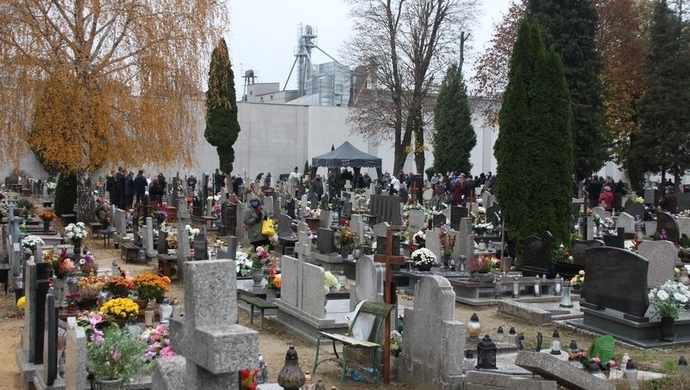 Wschowska policja ostrzega! Złodzieje grasują na cmentarzach