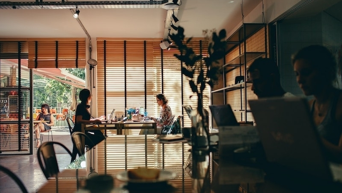 Żaluzje drewniane na wymiar