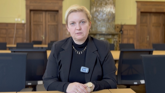 400 000 zł złotych na organizowanie i świadczenie