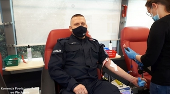 Zbiórka krwi ze wschowską policją.