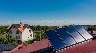 Sprawność paneli fotowoltaicznych – co na nią wpływa?