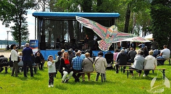 Muzyczne spotkanie nad jeziorem