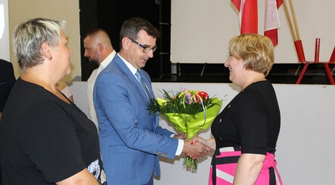 Burmistrz Miasta i Gminy Jolanta Wielgus z wotum zaufania i absolutorium