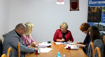 Podpisanie umowy na budowę drogi w Goli