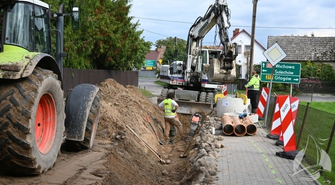 Trwa przebudowa drogi w Starym Strączu (ZDJĘCIA)