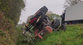 Pijany traktorzysta wjechał do rowu