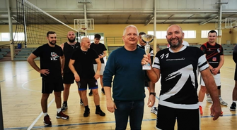 Niepodległościowy Turniej Siatkówki Halowej (ZDJĘCIA)