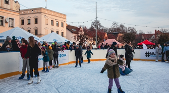 Lodowisko we Wschowie - godziny otwarcia, cennik, wypożyczalnia łyżew