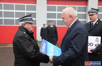 Przekazanie wozu dla OSP Osowa Sień