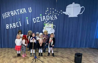Dzień Babci i Dziadka w Szkole Podstawowej w Jędrzychowicach ZDJĘCIA