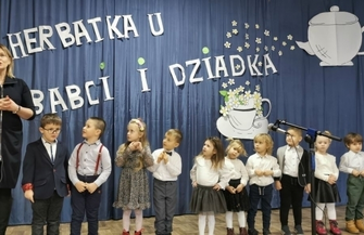 Dzień Babci i Dziadka w Szkole Podstawowej w Jędrzychowicach ZDJĘCIA