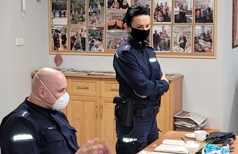 Spotkanie z policjantami w Klubie Senior w Szlichtyngowie ZDJĘCIA