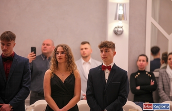 Studniówka 2022 w I ZS we Wschowie RELACJA