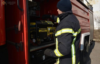 Pojazdy ratownicze trafiły na Ukrainę.