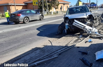 Pościg za kierowcą luksusowego auta BMW X6 skradzionego w Niemczech