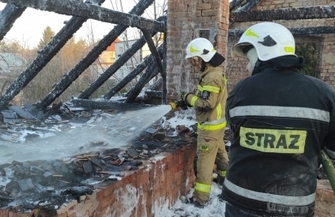 Budynek na ul. Moniuszki we Wschowie w płomieniach ZDJĘCIA