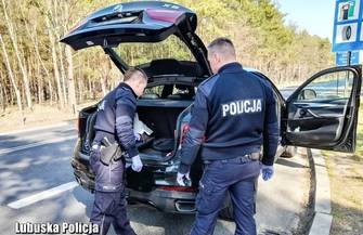 Wschowscy policjanci odzyskali kolejne BMW X6 ZDJĘCIA