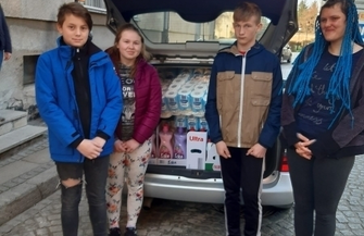 Uczniowie SOSW wykonali przepiękne anioły.