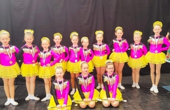 Znakomity występ mażoretek ze Wschowy na