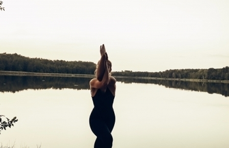 Czas na jogę. Zapisz się na zajęcia w Dębowej Łęce