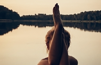 Czas na jogę. Zapisz się na zajęcia w Dębowej Łęce