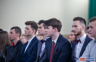 Pożegnanie absolwentów w I ZS we Wschowie RELACJA