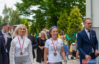 Uroczystość nadania imienia Szkole Podstawowej nr 1 we Wschowie VIDEO
