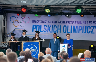 Uroczystość nadania imienia Szkole Podstawowej nr 1 we Wschowie VIDEO