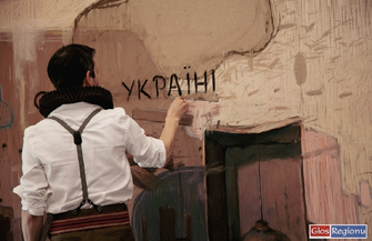 Trwa sesja malarska Dominika Woźniaka we Wschowie VIDEO