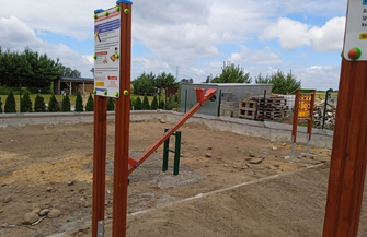 W Wyszanowie i Zamysłowie powstają nowe place zabaw i siłownie zewnętrzne