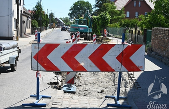 Trwa budowa drogi w Ciosańcu