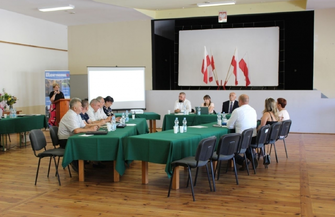 Burmistrz Miasta i Gminy Jolanta Wielgus z wotum zaufania i absolutorium