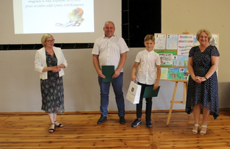 Najzdolniejsi uczniowie nagrodzeni za wyniki