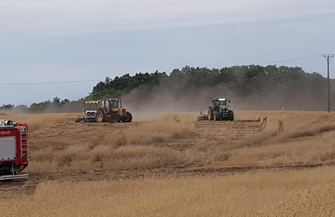 Pożar zboża na pniu w Łupicach ZDJĘCIA