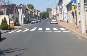 Nowe przejścia dla pieszych i próg zwalniający w Szlichtyngowej ZDJĘCIA