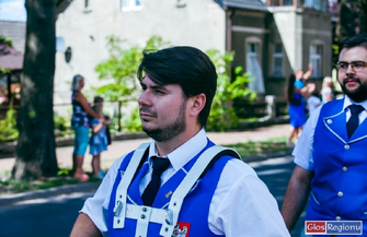 Barwny korowód ulicami miasta. Dni Sławy 2022 VIDEO