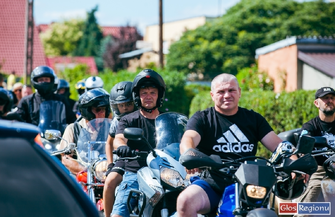 Barwny korowód ulicami miasta. Dni Sławy 2022 VIDEO