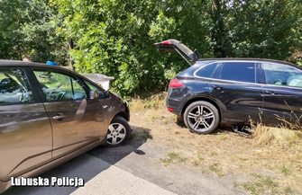 Ukradł porsche i rozbił je o radiowóz. Skuteczny pościg kryminalnych VIDEO