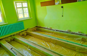 Trwa remont budynku po dawnej Szkole Podstawowej w Siedlnicy ZDJĘCIA