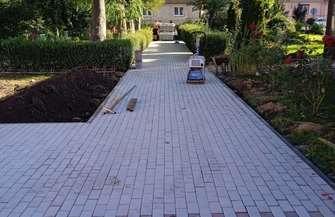 Trwają intensywne prace budowlane