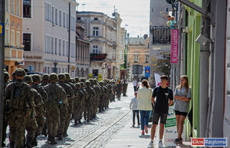 Przez miasto przemaszerowali żołnierze. III Rajd na Wschowę ZDJĘCIA