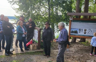 Czwarta tablica odsłonięta.