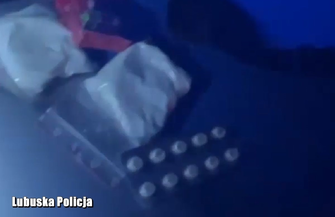 Tu jest tyle prochów panie dyżurny....