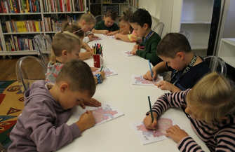 Dzieci wzięły udział w akcji Czytamy z Sercem ZDJĘCIA