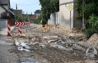 Trwa przebudowa drogi w Starym Strączu ZDJĘCIA
