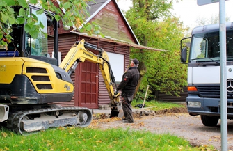 Rozpoczął się remont drogi dojazdowej do cmentarza komunalnego