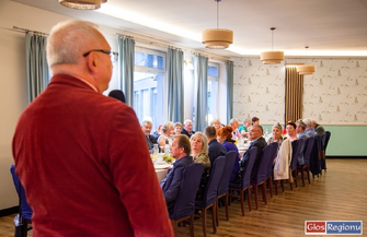 Seniorzy z Akademii Dorosłego Człowieka spotkali sięw Sławiance VIDEO