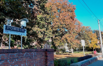 Miernik jakości powietrza w Staszicu ZDJĘCIA