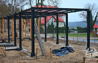 Trwa budowa nowych pawilonów gastronomicznych ZDJĘCIA