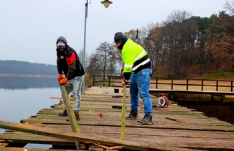 Trwa rozbiórkapomostu w Lginiu.